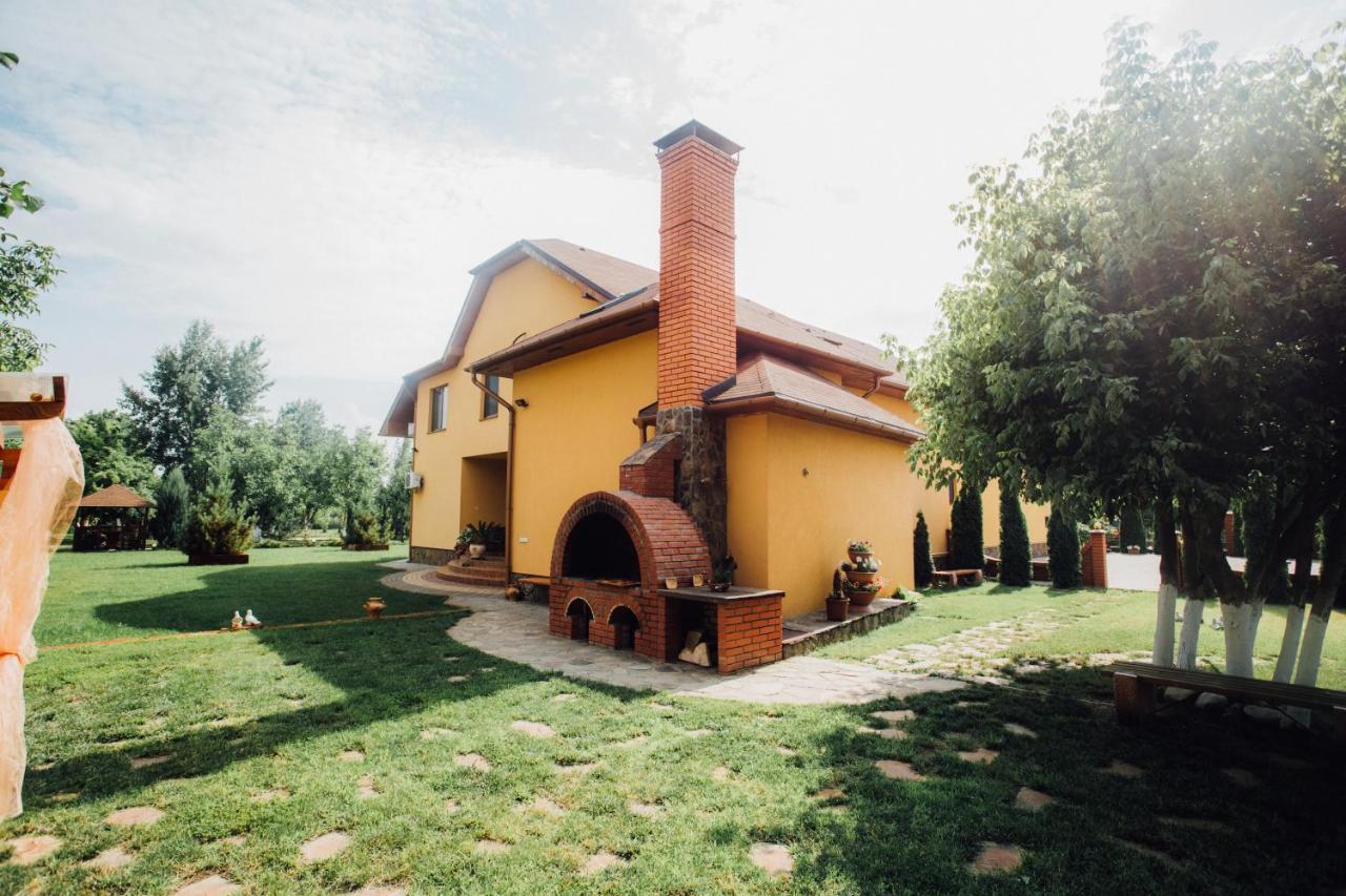 Sunrise Boutique Hotel Berehove  Exterior foto